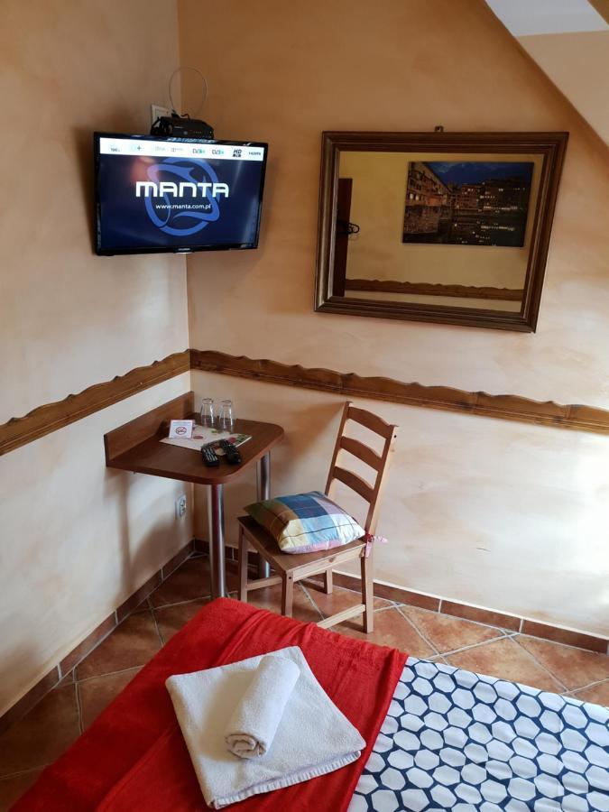 Malinowy Dwor Hotel Ruda Slaska Kültér fotó