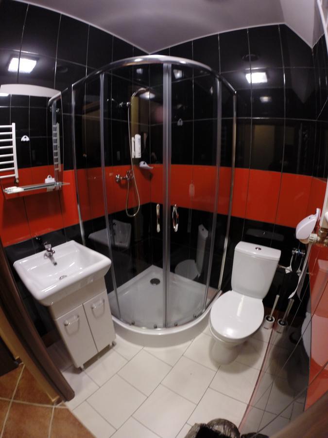 Malinowy Dwor Hotel Ruda Slaska Szoba fotó